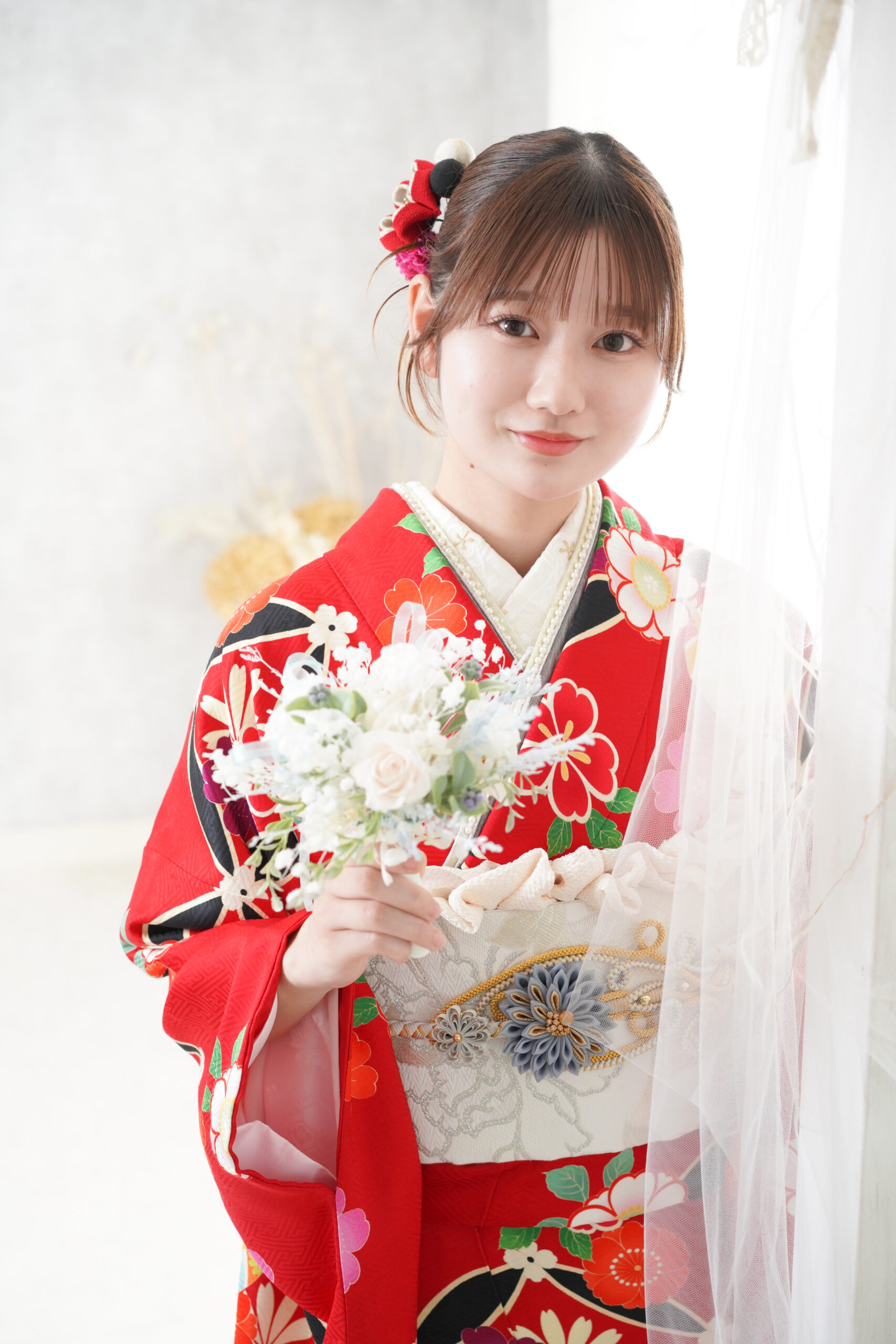 成人式の振袖姿の女性
